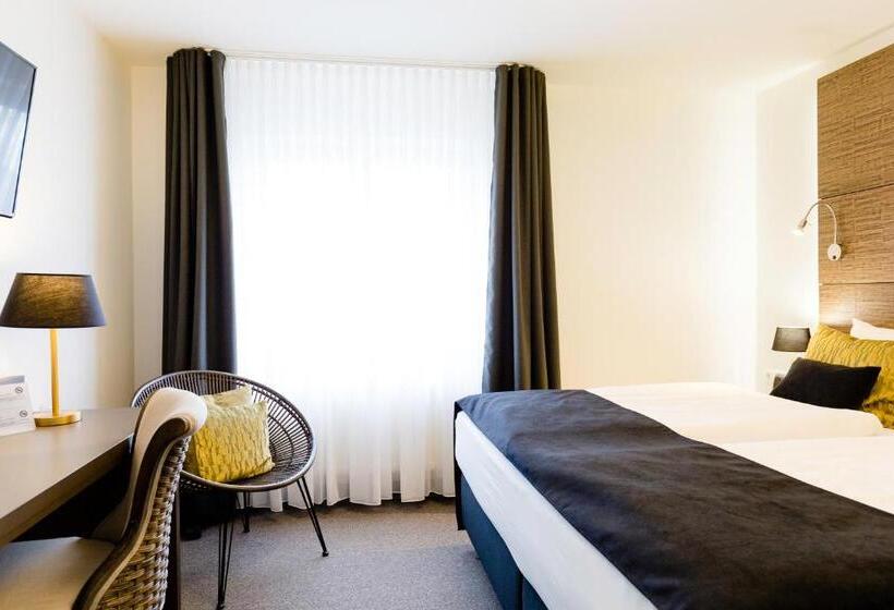 标准间, Restaurant Zwergschlösschen