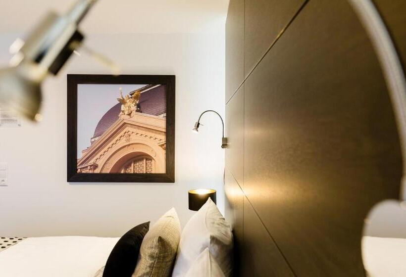 标准间, Restaurant Zwergschlösschen