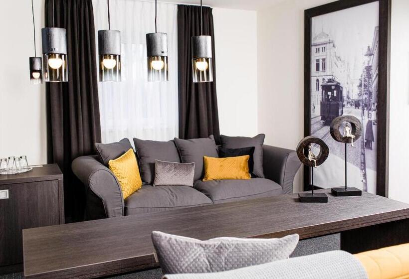 家庭套房, Restaurant Zwergschlösschen