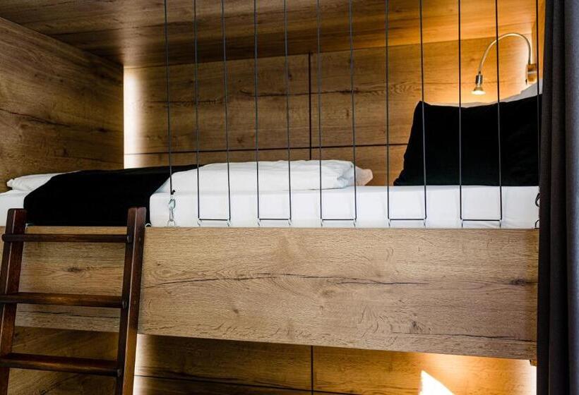 家庭套房, Restaurant Zwergschlösschen