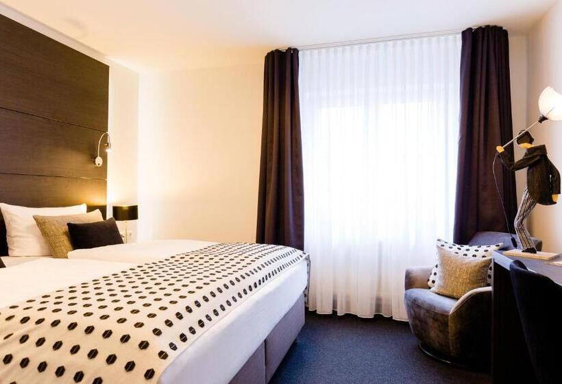 标准间, Restaurant Zwergschlösschen