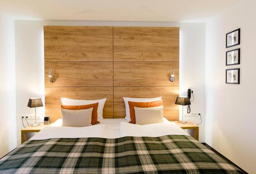 标准间, Restaurant Zwergschlösschen