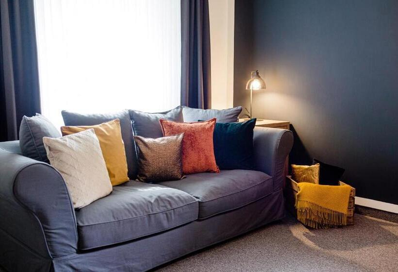 家庭套房, Restaurant Zwergschlösschen