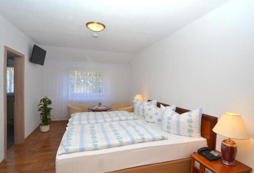 Номер Комфорт, Land Hotel Am Wald Garni