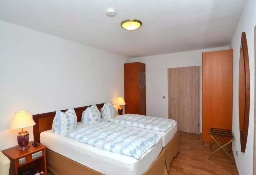 コンフォートルーム, Land Hotel Am Wald Garni