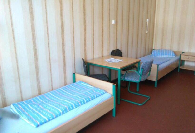 غرفة قياسية ثلاثية حمام مشترك, Internationales Gästehaus