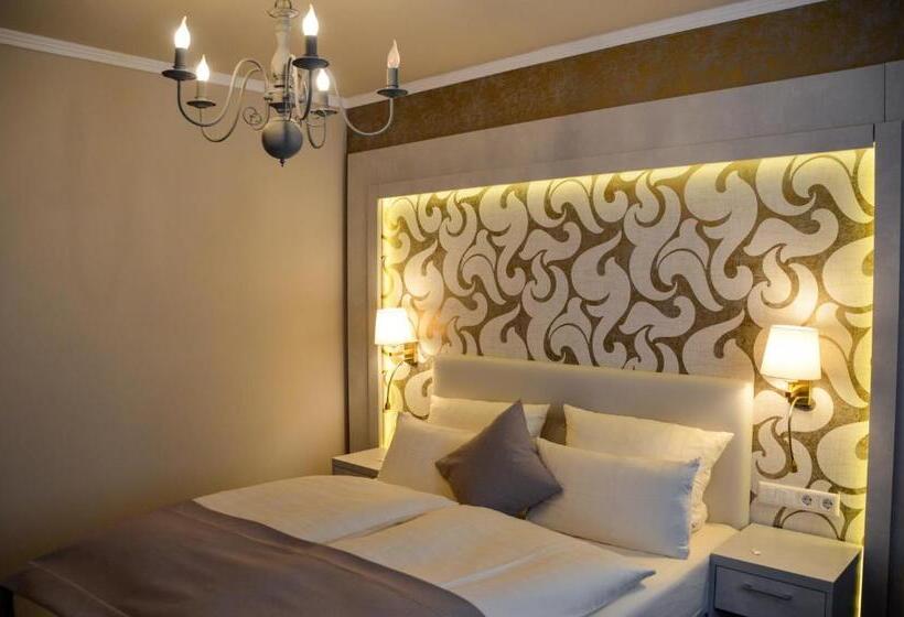 Номер Стандарт, Schloß Hotel Petry