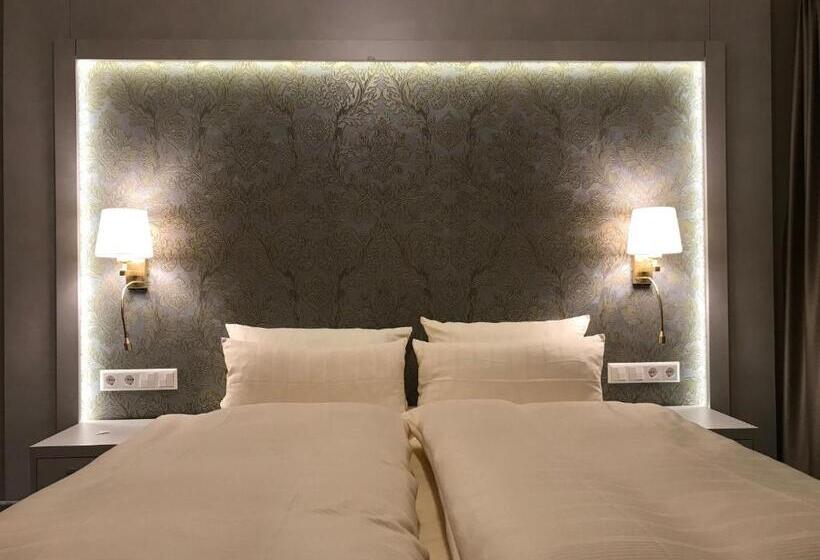 Номер Стандарт, Schloß Hotel Petry