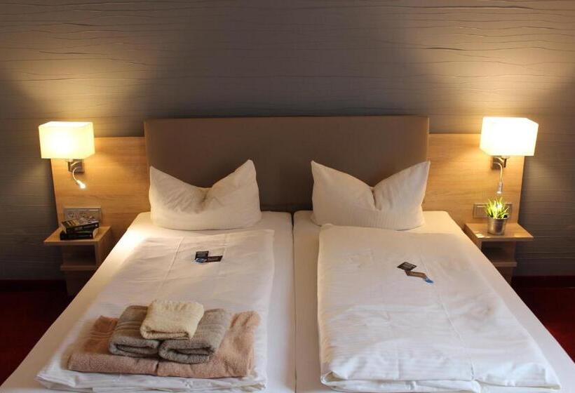 Номер Стандарт, Stadthotel Garni Smutje