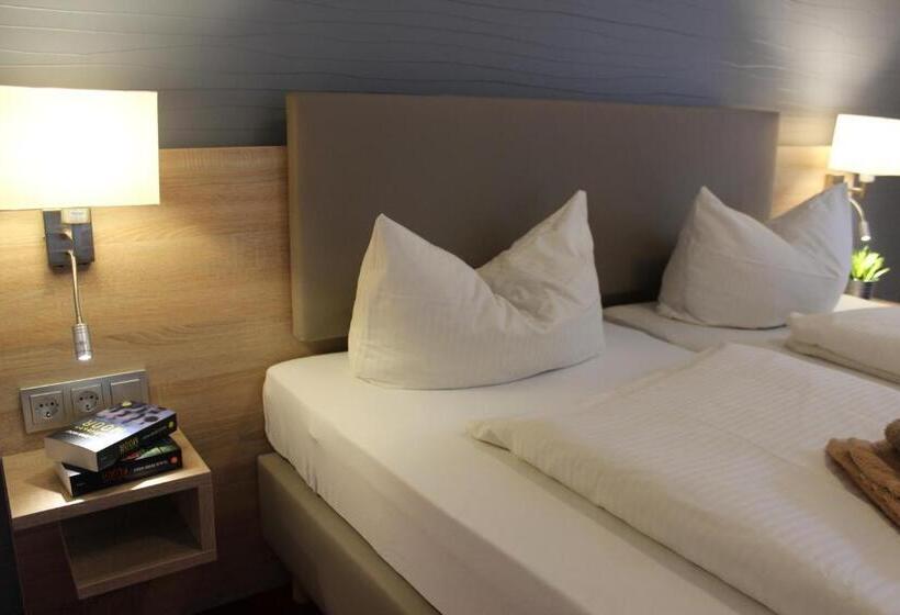 Номер Стандарт, Stadthotel Garni Smutje