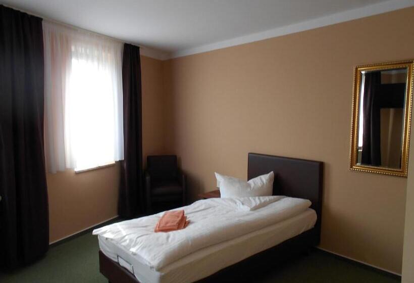 标准单人间, Síu Hotel Magdeburg