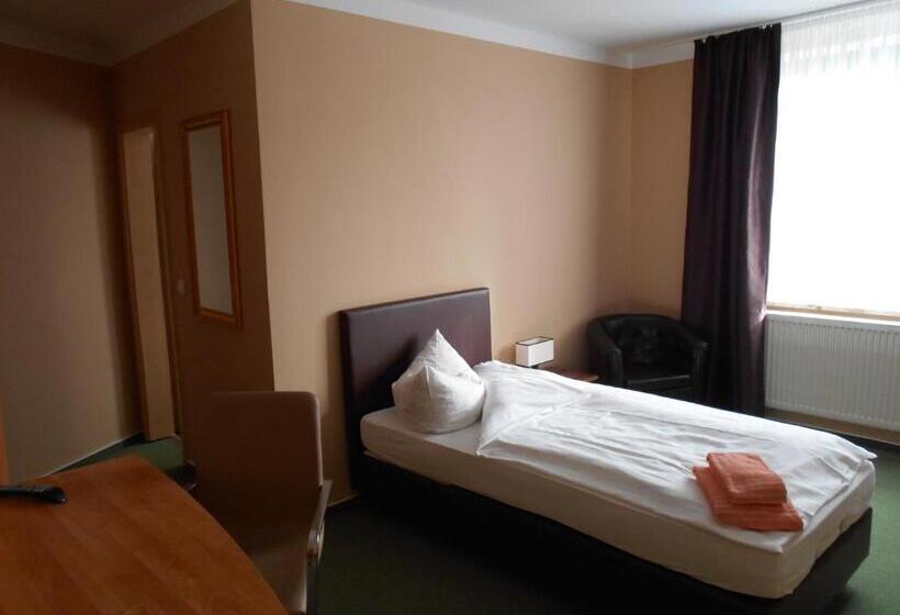 标准单人间, Síu Hotel Magdeburg