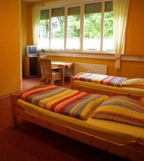 Номер Стандарт Трехместный, Econo Motel Goelzer