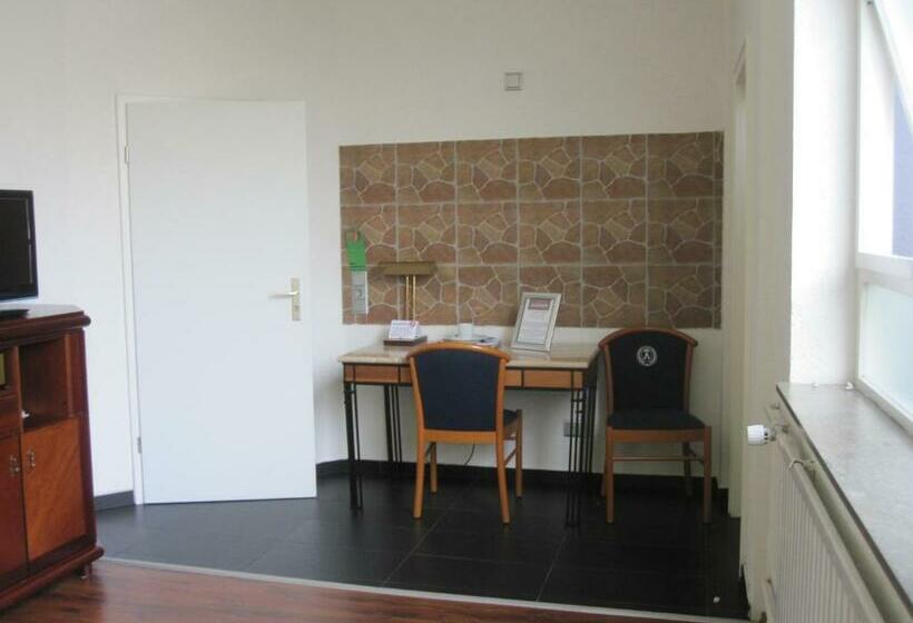 غرفة كومفورت, 12 Apostel