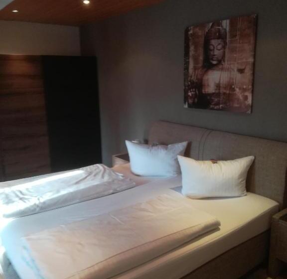 スイート, Altes Badehaus