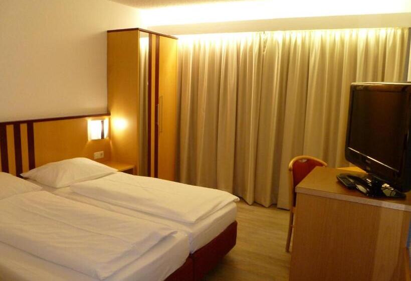 스탠다드 룸, Am Feuersee