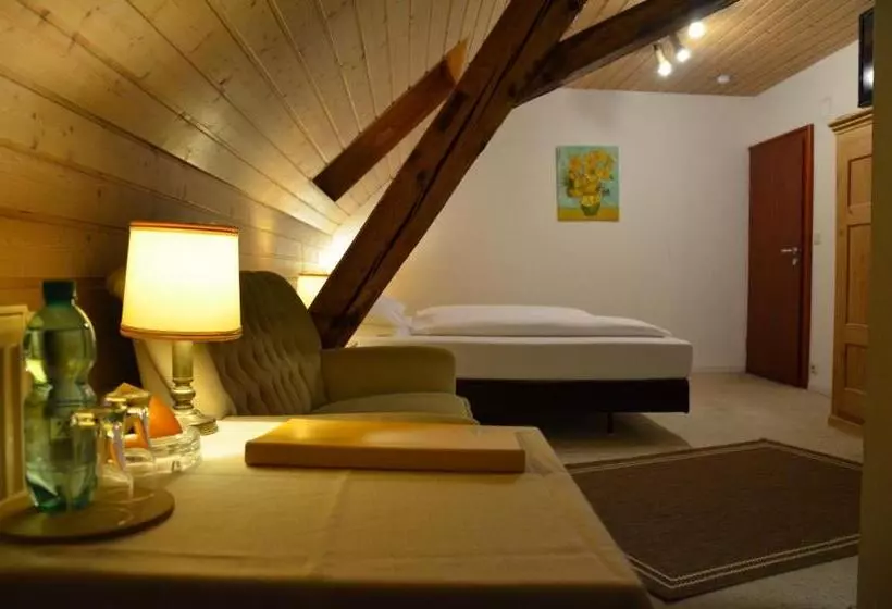 Deluxe-huone Parveke, Badischer Hof