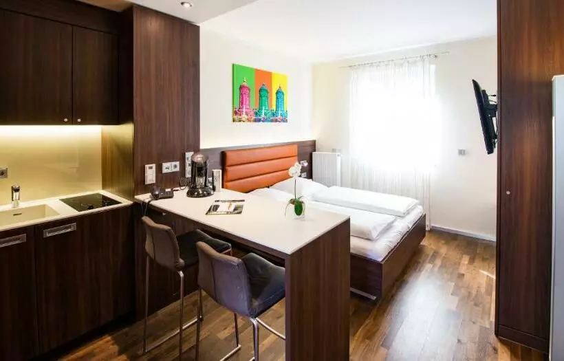 スタンダードスタジオ, Boardinghouse Mannheim