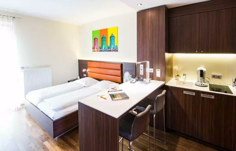 スタンダードスタジオ, Boardinghouse Mannheim