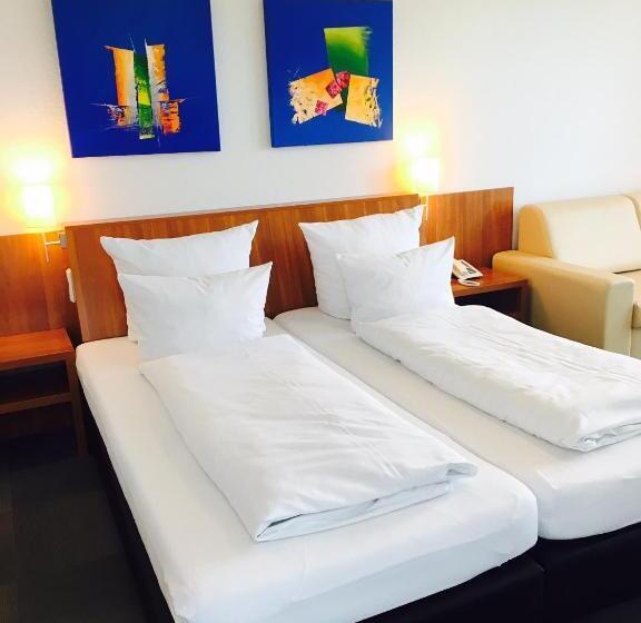 스탠다드 룸, Darstein