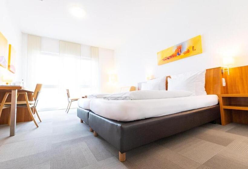 Quarto Comfort, Darstein