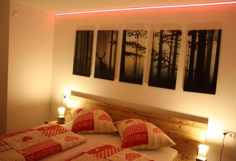 スイート（家族用）, Ferienwohnungen Rebstock