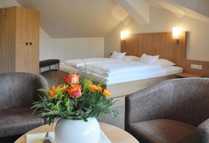 标准三人间, Fortuna