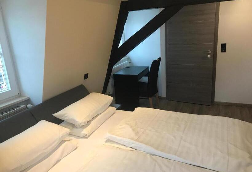 스탠다드 룸, Friedrich