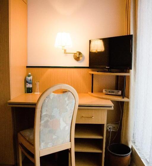 Номер Стандарт Индивидуальный, Friesen