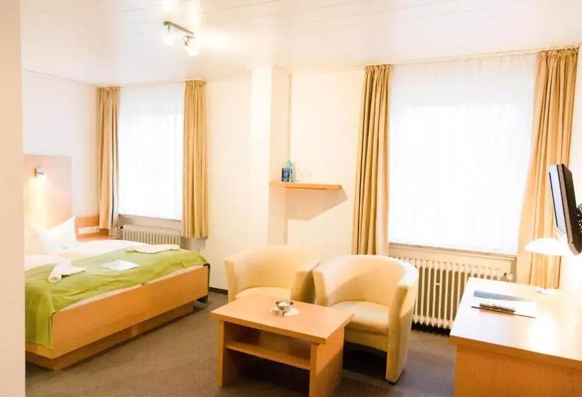 Standard-huone, Friesen