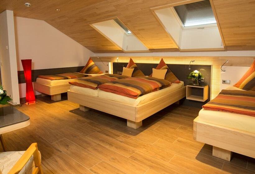 4인용 스탠다드 룸, Garni Jagerhof