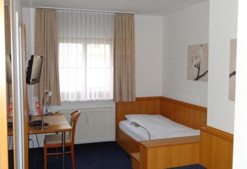 חדר סטנדרט יחיד, Germania