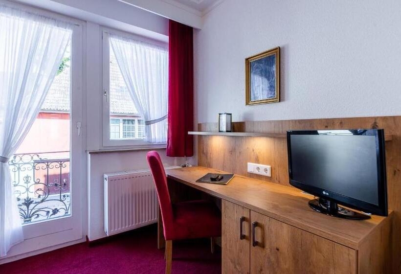 غرفة سوبيريور, Krone