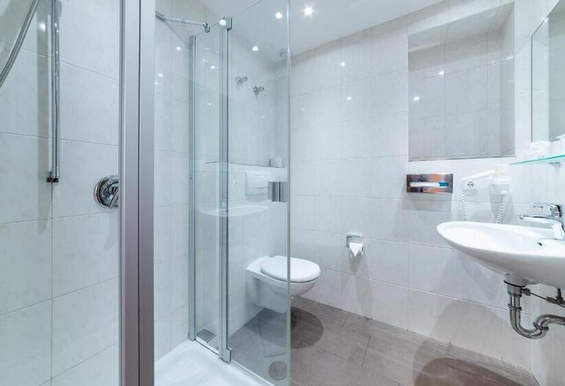 غرفة سوبيريور, Krone