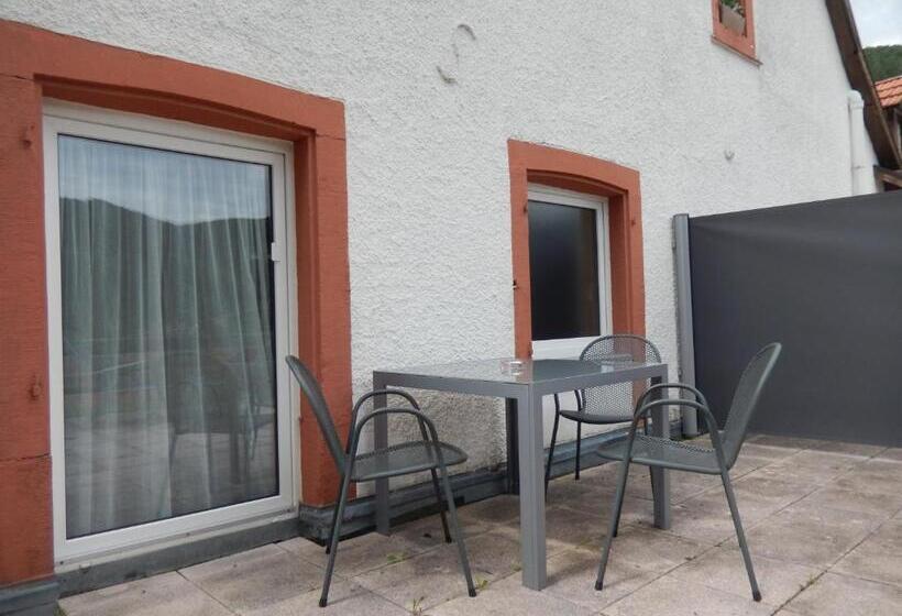 Номер Стандарт с Балконом, Landgasthof Zum Pflug