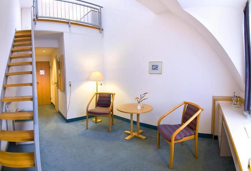 Номер Стандарт, Leine