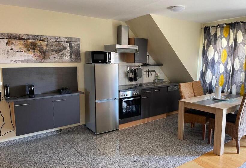 침실 1개 아파트, Mythos Apartments
