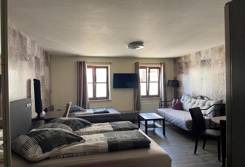 침실 1개 아파트, Mythos Apartments