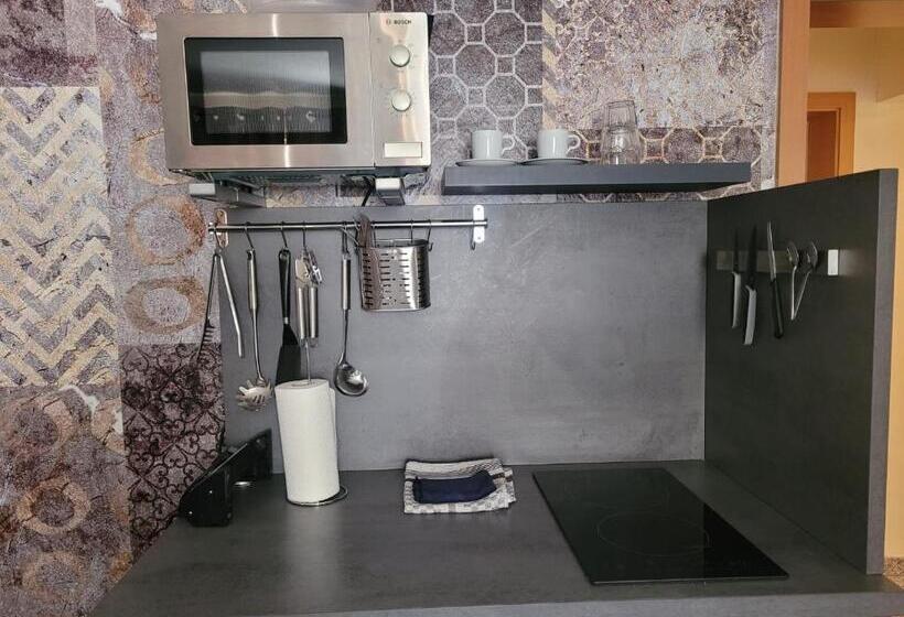 스탠다드 트리플 룸, Mythos Apartments