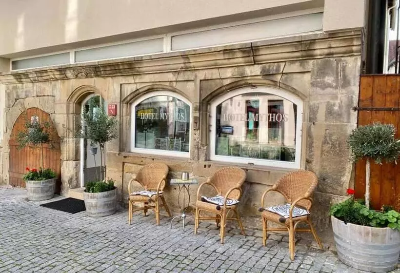 スタンダードトリプルルーム, Mythos Apartments