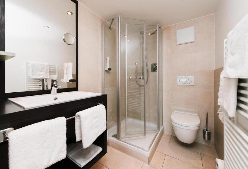 غرفة سوبيريور, & Restaurant Ochsen Merklingen