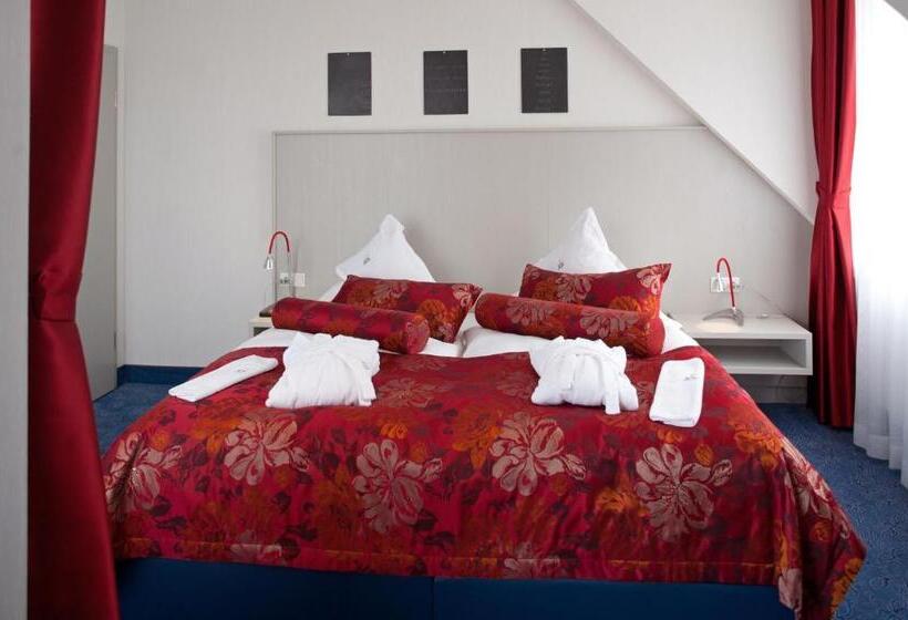 غرفة قياسية, Pabst