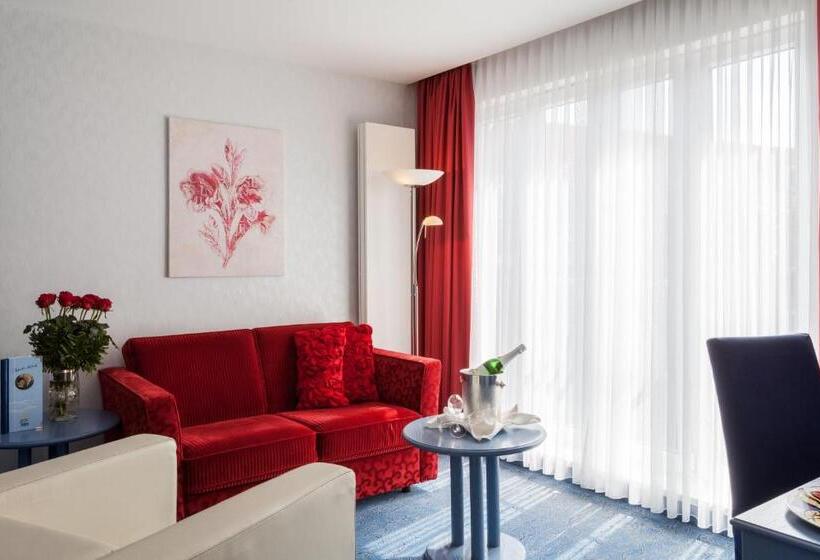 جناح جونيور, Pabst