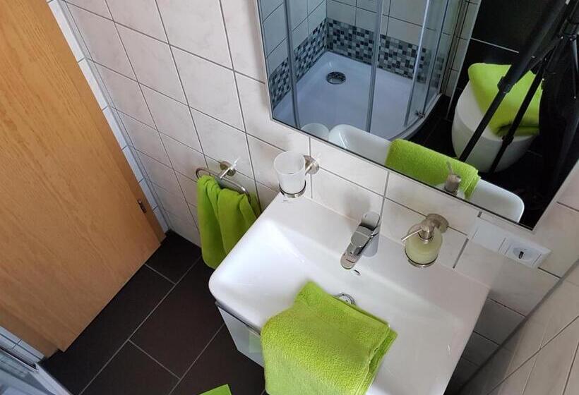 Habitación Estàndard Individual, Exquisite