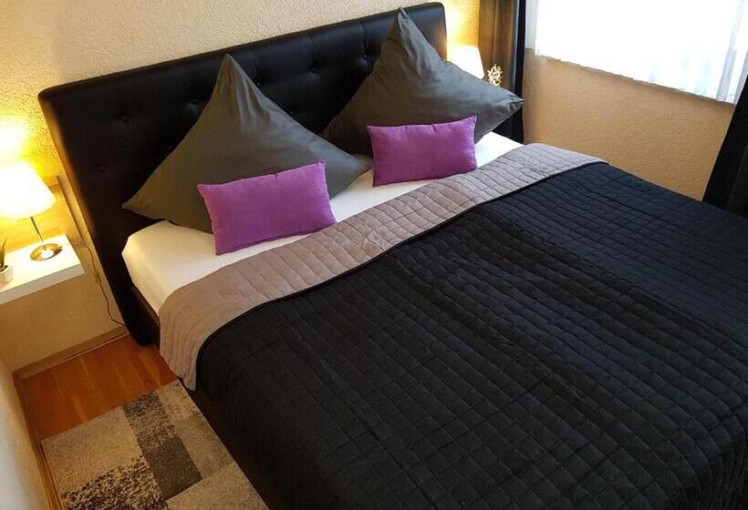 Habitació Superior, Exquisite