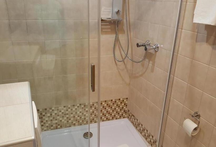 Habitació Estàndard, Exquisite