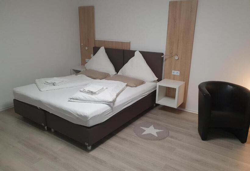 Habitació Estàndard, Exquisite