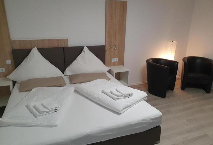 Habitació Estàndard, Exquisite