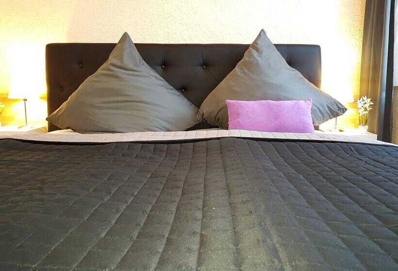 Habitació Superior, Exquisite