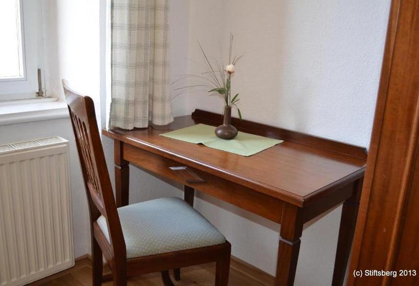 스탠다드 룸, Stiftsberg Bildungs Und Freizeitzentrum
